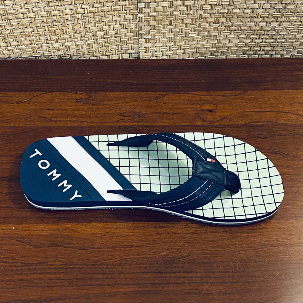 ๐10xHP๐Tommy Hilfiger Dre Navy Logo Flip Flops - Picture 4 of 10